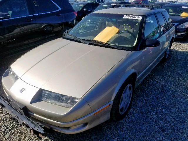 1G8ZK8277SZ185022 - 1995 SATURN SW2 TAN photo 2