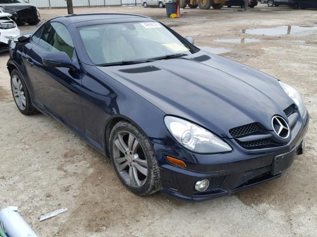 WDBWK5EAXBF239086 - 2011 MERCEDES-BENZ SLK 300 BLUE photo 1