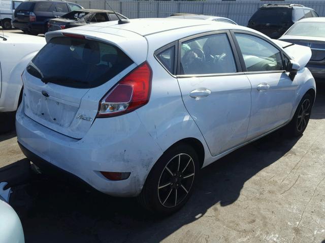 3FADP4EJ0HM147651 - 2017 FORD FIESTA SE WHITE photo 4