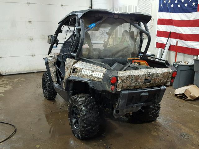 3JBKKAP23FJ001203 - 2015 CAN-AM COMMANDER TWO TONE photo 3