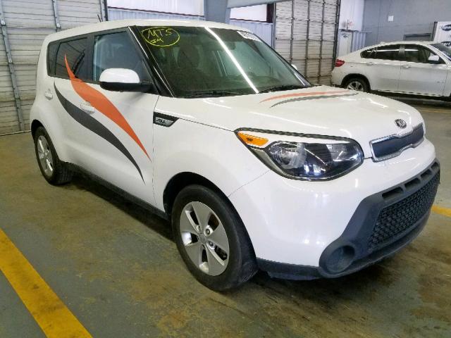 KNDJN2A22G7840414 - 2016 KIA SOUL WHITE photo 1