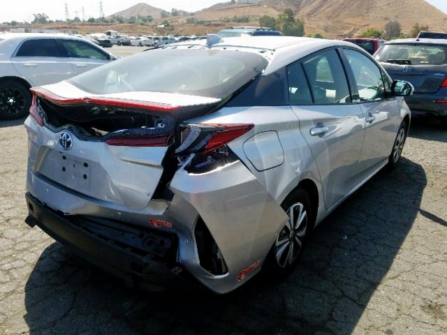 JTDKARFP2H3035454 - 2017 TOYOTA PRIUS PRIM 灰色 照片 4