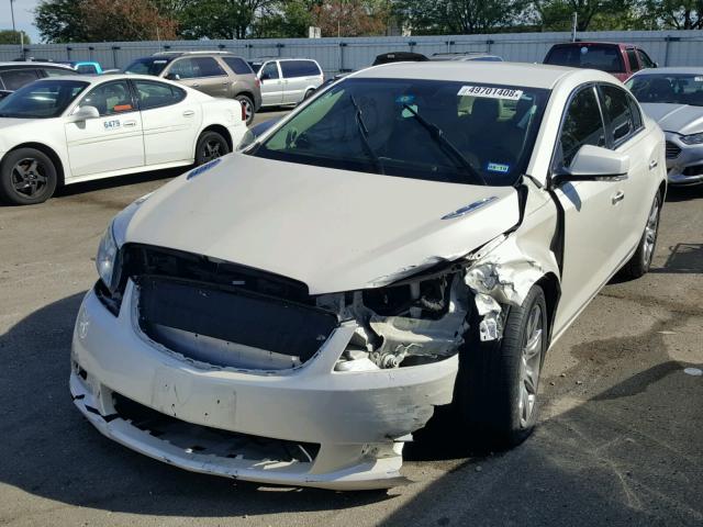 1G4GH5G30CF210955 - 2012 BUICK LACROSSE P WHITE photo 2