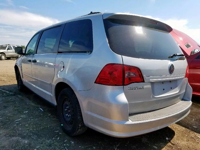 2V8HW44179R608178 - 2009 VOLKSWAGEN ROUTAN S SILVER photo 3