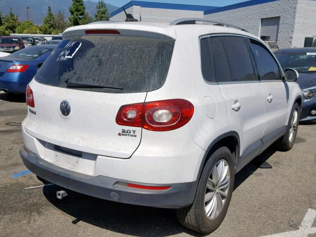 WVGBV75N89W512439 - 2009 VOLKSWAGEN TIGUAN SE WHITE photo 4