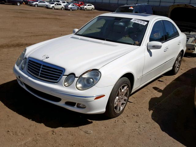 WDBUF56J16A764440 - 2006 MERCEDES-BENZ E 350 WHITE photo 2