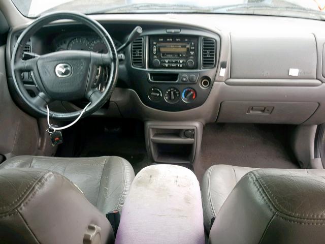 4F2YU09122KM19266 - 2002 MAZDA TRIBUTE LX GRAY photo 9