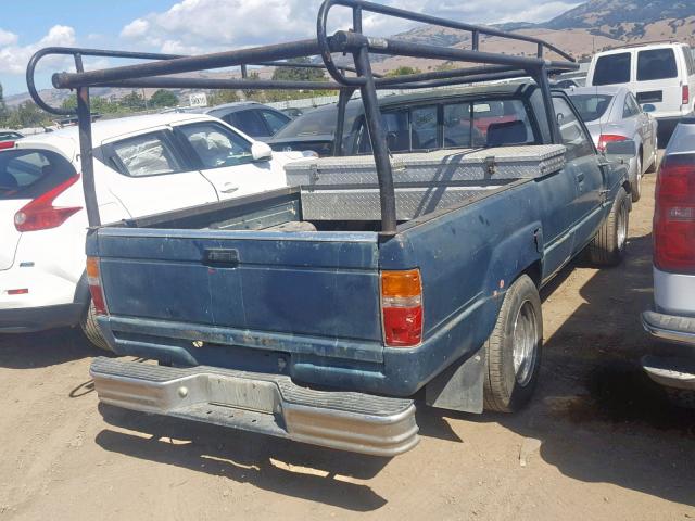 JT4RN55E6E5014487 - 1984 TOYOTA PICKUP 3/4 BLUE photo 4