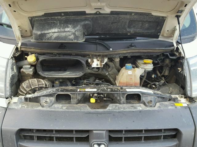 3C6TRVDG8FE501832 - 2015 RAM PROMASTER 白色 照片 7