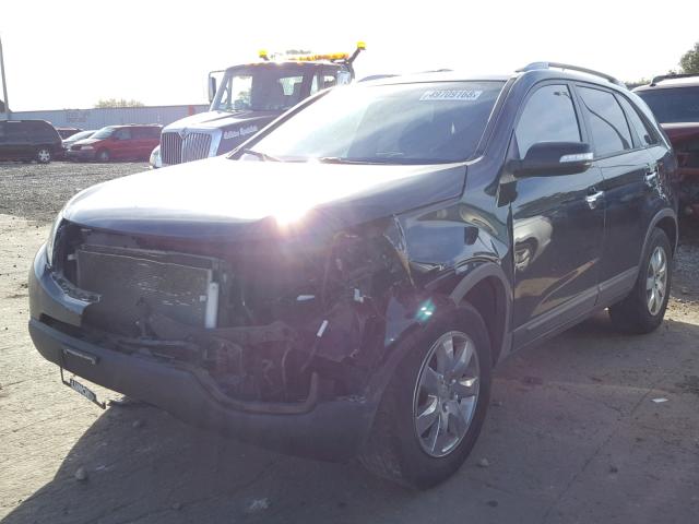 5XYKT4A2XDG402664 - 2013 KIA SORENTO LX BLACK photo 2