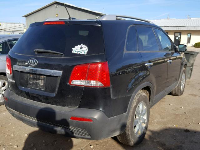 5XYKT4A2XDG402664 - 2013 KIA SORENTO LX BLACK photo 4