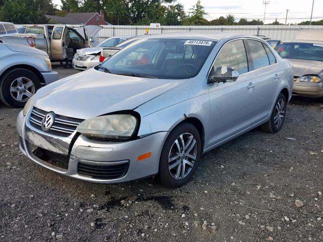 3VWSF81K76M787764 - 2006 VOLKSWAGEN JETTA 2.5 SILVER photo 2