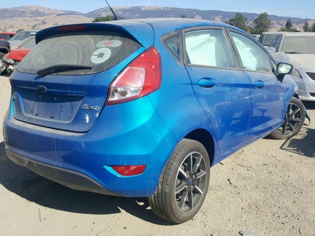 3FADP4EJ6HM153485 - 2017 FORD FIESTA SE BLUE photo 4