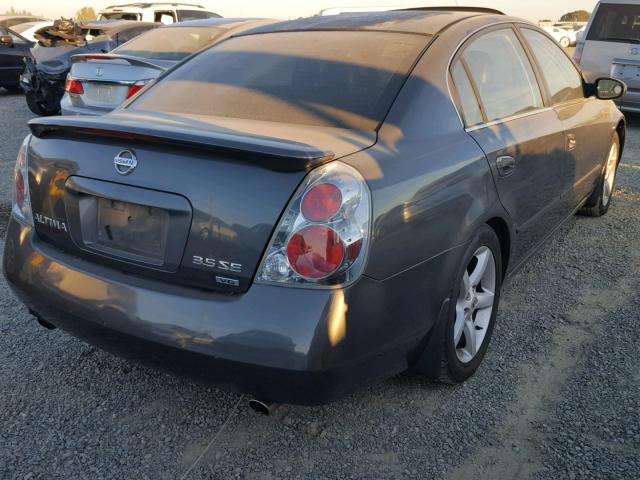 1N4BL11D35N402702 - 2005 NISSAN ALTIMA SE GRAY photo 4