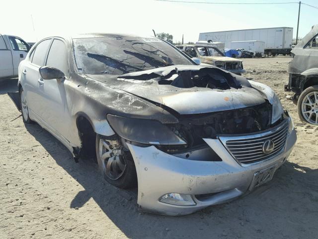 JTHGL46F875006990 - 2007 LEXUS LS 460L SILVER photo 1