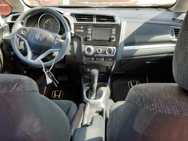 3HGGK5H5XFM763804 - 2015 HONDA FIT LX GRAY photo 9