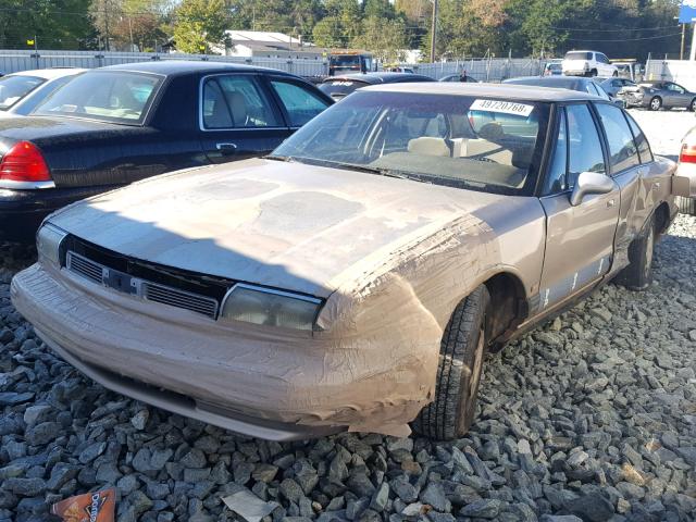 1G3HN53L6PH323553 - 1993 OLDSMOBILE 88 ROYALE GOLD photo 2