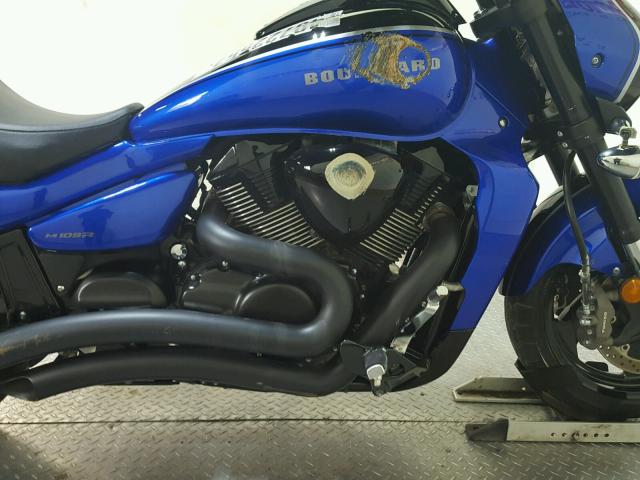 JS1VY53A9H2100382 - 2017 SUZUKI VZR1800 BLUE photo 11