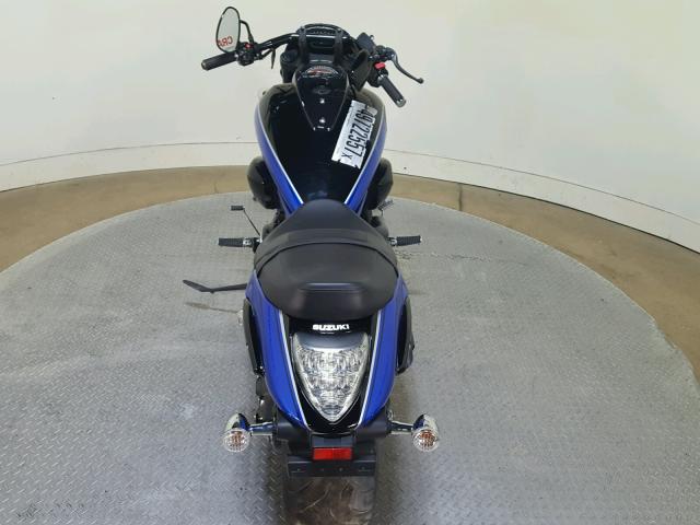 JS1VY53A9H2100382 - 2017 SUZUKI VZR1800 BLUE photo 9