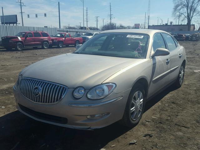 2G4WC582681190175 - 2008 BUICK LACROSSE C WHITE photo 2