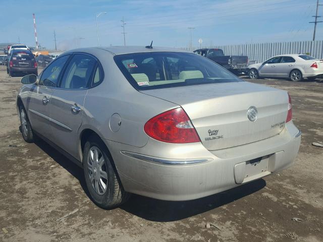 2G4WC582681190175 - 2008 BUICK LACROSSE C WHITE photo 3