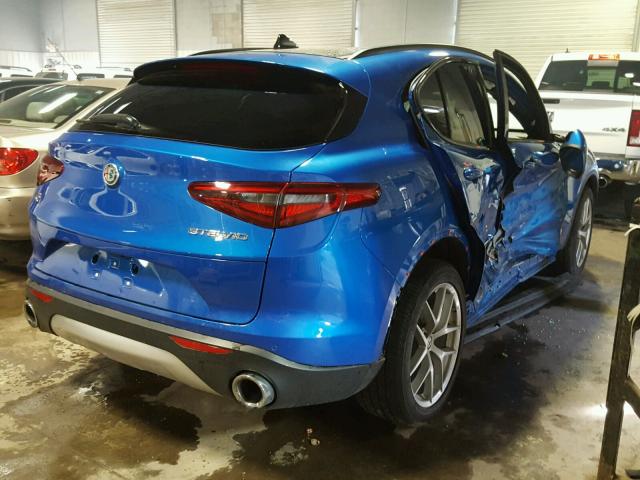 ZASFAKNN1J7B95825 - 2018 ALFA ROMEO STELVIO TI BLUE photo 4