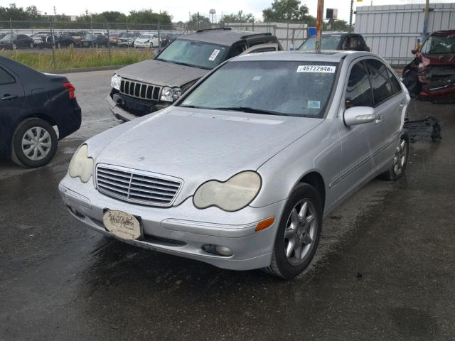 WDBRF61JX2F270805 - 2002 MERCEDES-BENZ C 240 SILVER photo 2