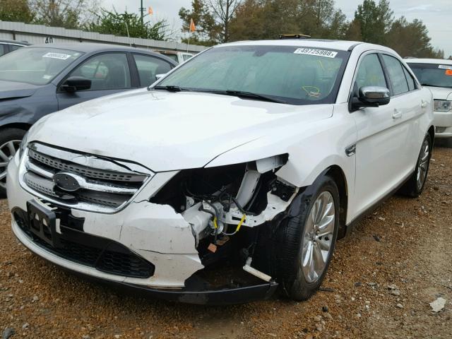 1FAHP2FW7CG126847 - 2012 FORD TAURUS LIM WHITE photo 2