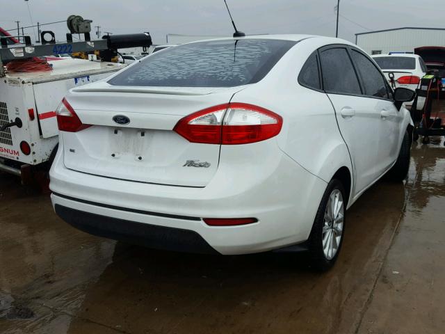 3FADP4BJ4EM186436 - 2014 FORD FIESTA SE WHITE photo 4