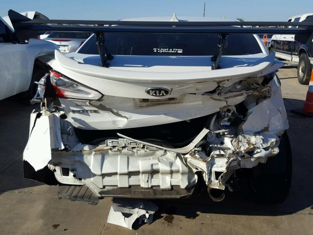 KNAFX4A85E5091677 - 2014 KIA FORTE EX WHITE photo 9