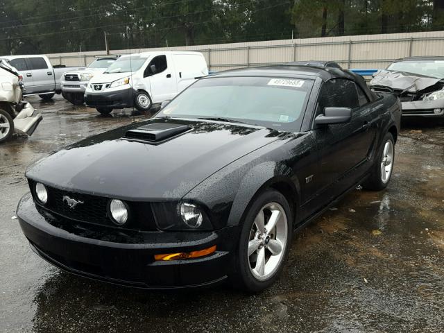 1ZVHT85H065166521 - 2006 FORD MUSTANG GT BLACK photo 2