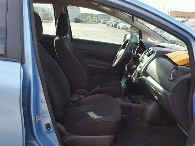 3N1CE2CP6EL384866 - 2014 NISSAN VERSA NOTE BLUE photo 5