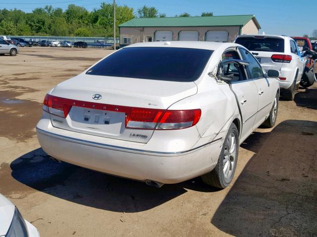 KMHFC46F67A234275 - 2007 HYUNDAI AZERA SE WHITE photo 4