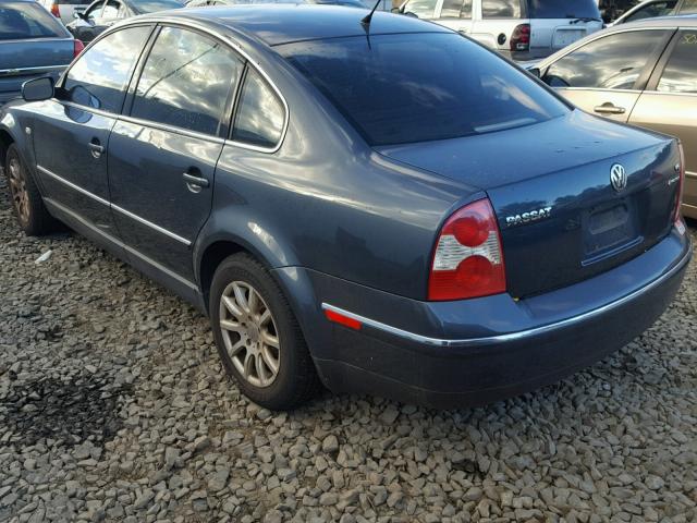 WVWSH63BX1P205982 - 2001 VOLKSWAGEN PASSAT GLS GRAY photo 3