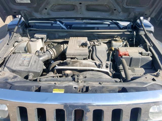 5GTEN13E488100189 - 2008 HUMMER H3 GRAY photo 7