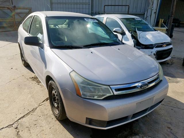 1FAHP32NX8W243516 - 2008 FORD FOCUS S/SE SILVER photo 1