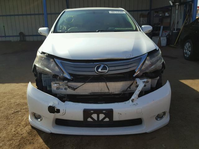 JTHBB1BA3A2002831 - 2010 LEXUS HS 250H WHITE photo 9