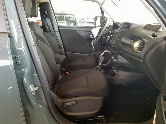 ZACCJAAB2HPF43856 - 2017 JEEP RENEGADE S ნაცრისფერი ფოტო 5