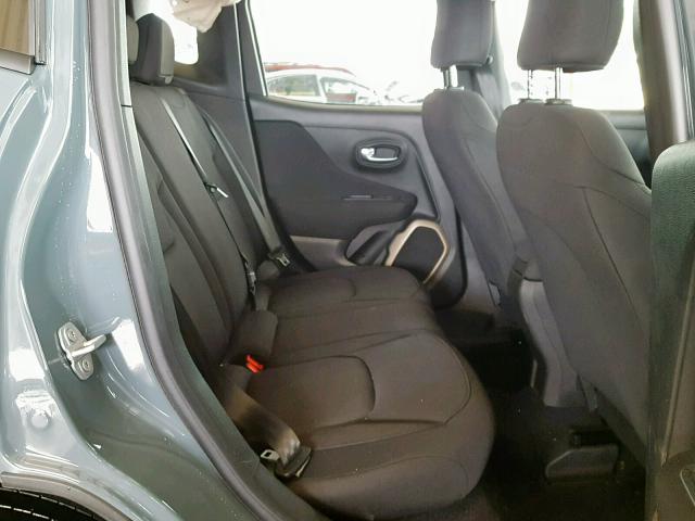 ZACCJAAB2HPF43856 - 2017 JEEP RENEGADE S ნაცრისფერი ფოტო 6