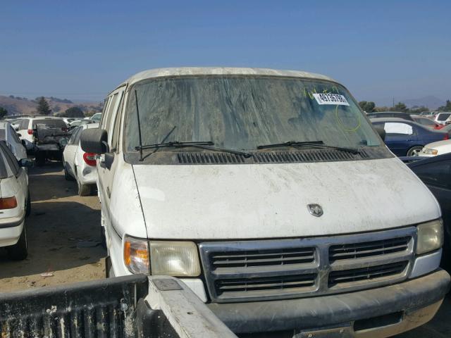 2B6HB21X3RK561958 - 1994 DODGE RAM VAN B2 WHITE photo 1