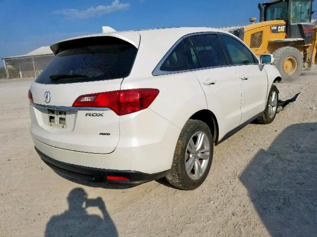 5J8TB4H3XFL023453 - 2015 ACURA RDX WHITE photo 4