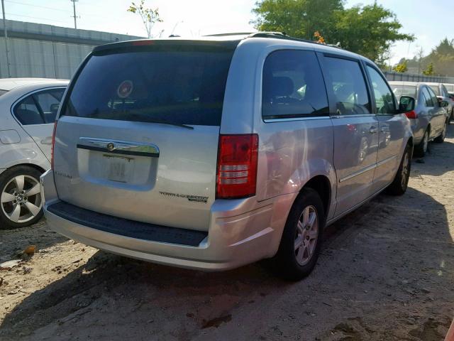 2A4RR5D16AR103597 - 2010 CHRYSLER TOWN & COU SILVER photo 4