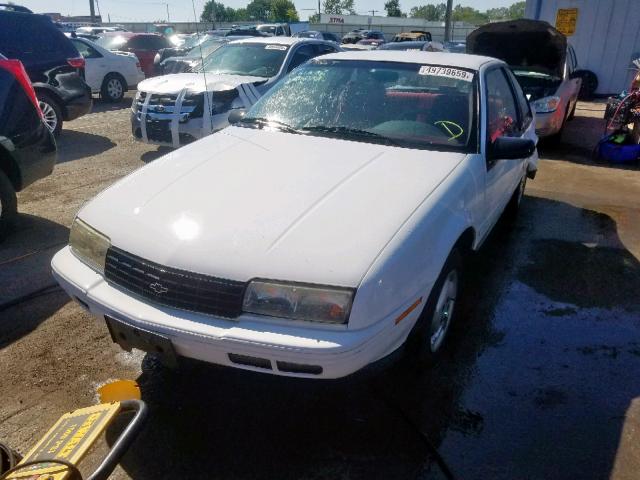 1G1LV1542SY122047 - 1995 CHEVROLET BERETTA WHITE photo 2