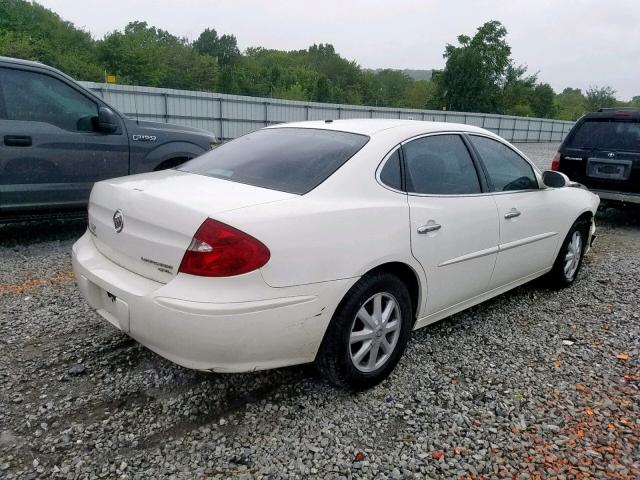 2G4WD532X51210413 - 2005 BUICK LACROSSE C WHITE photo 4