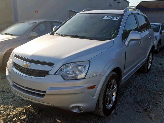 3GNAL3E50CS655927 - 2012 CHEVROLET CAPTIVA SP SILVER photo 2