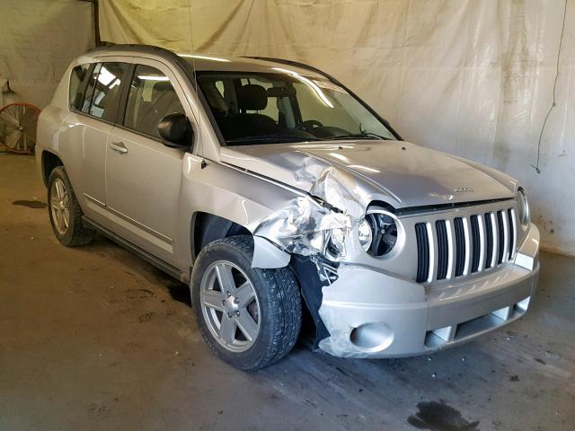 1J4NF4FB2AD560322 - 2010 JEEP COMPASS SP SILVER photo 1