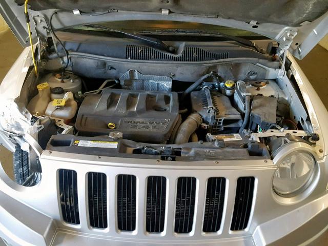 1J4NF4FB2AD560322 - 2010 JEEP COMPASS SP SILVER photo 7