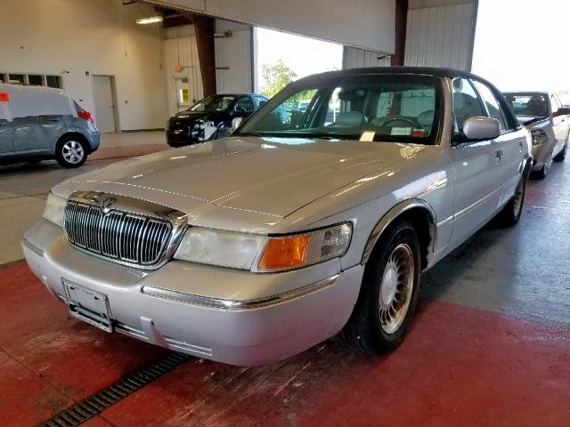 2MEFM75W9YX646105 - 2000 MERCURY GRAND MARQ SILVER photo 2