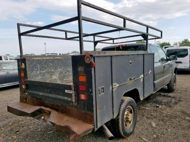 1GCHC29UX1E158331 - 2001 CHEVROLET SILVERADO GRAY photo 4