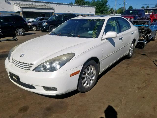 JTHBF30G020073926 - 2002 LEXUS ES 300 WHITE photo 2